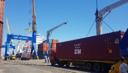 海运旺季“一箱难求”，阿里国际站联合全球前十航运公司保障外贸商家出货