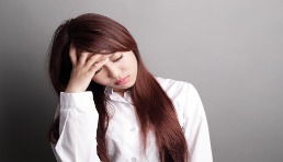 就业人数减少13.7万！疫情对韩国女性的伤害比男性更大